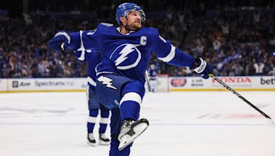 NHL free agency: Steven Stamkos 'thankful' for time with Lightning as he reportedly joins Predators