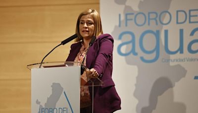 Pilar Bernabé: "El Gobierno de España apuesta por las energías renovables para abaratar el coste del agua"