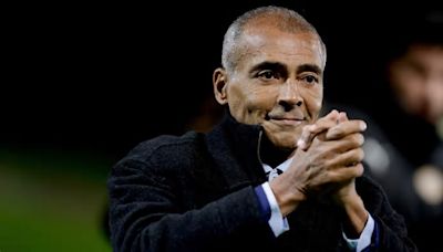 Romario regresa al fútbol profesional a sus 58 años