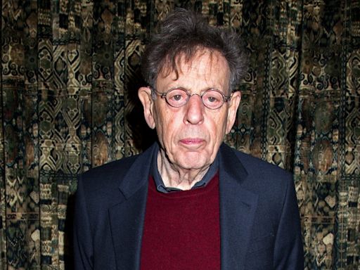 Philip Glass Accuses Sevastopol Opera and Ballet Theatre in Crimea of Piracy