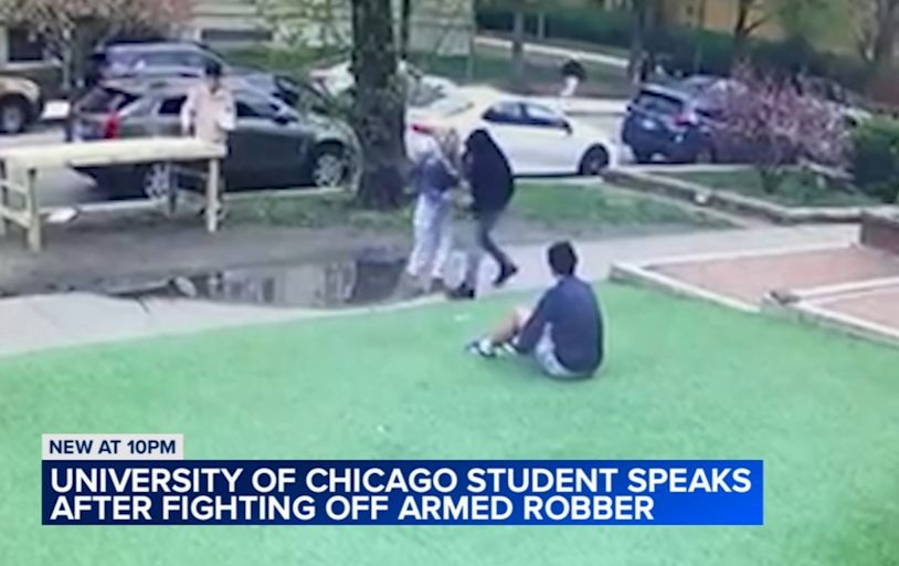 University of Chicago student grabs gun from armed robber; 2 other students robbed nearby | VIDEO