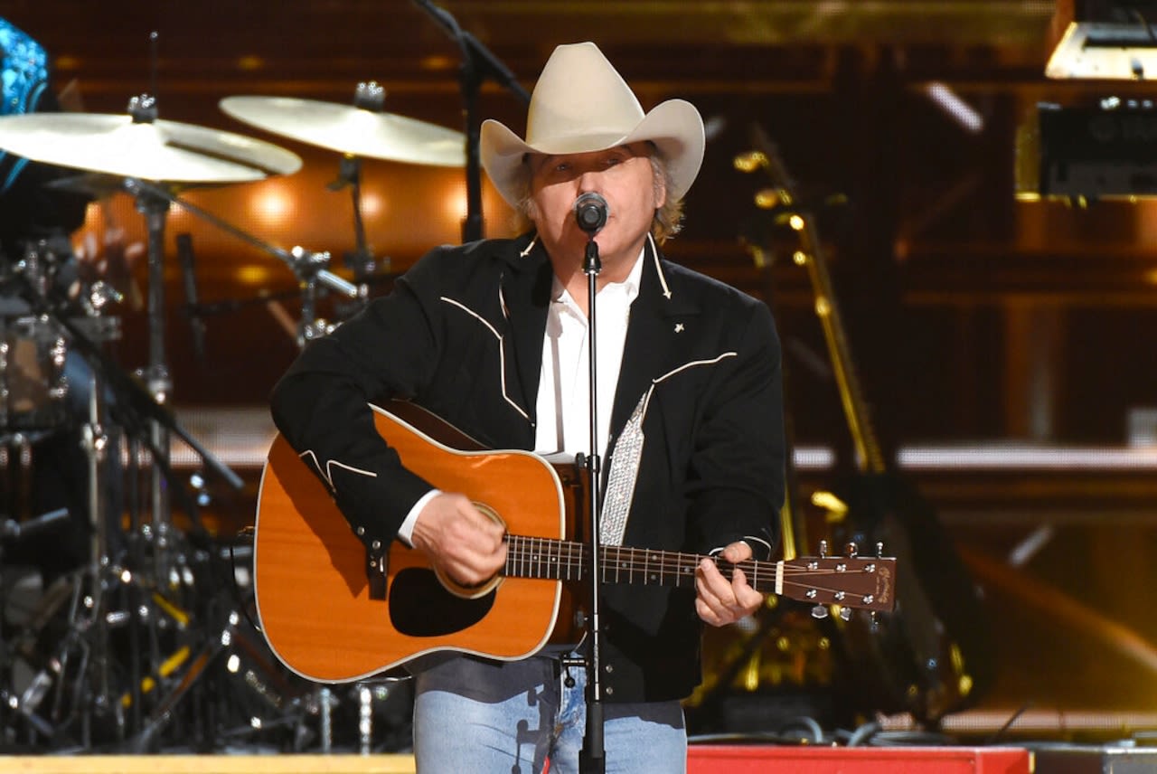 Dwight Yoakam books Alabama show: How you can get tickets