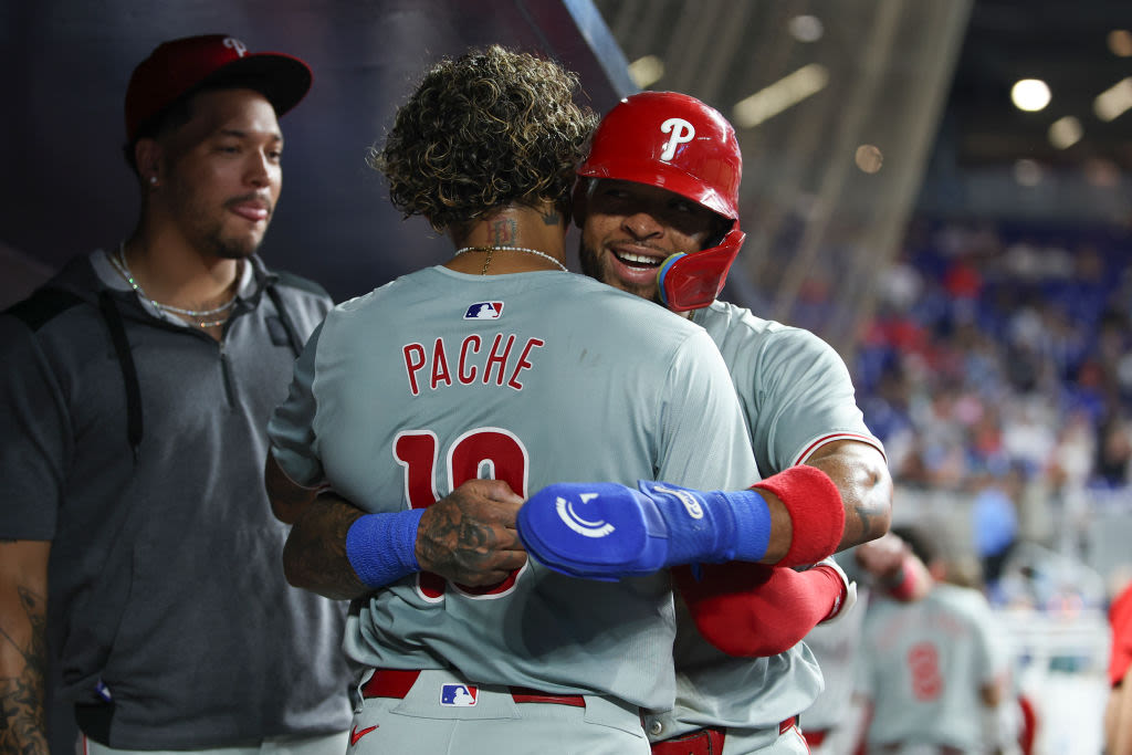 Phillies throttle Marlins behind Suarez and a big night from the 7-8-9