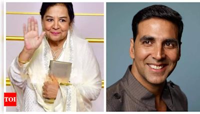 Farida Jalal confirms Akshay Kumar reads his dialogues off a white-board; Says, 'He wasn't like that before' | Hindi Movie News - Times of India