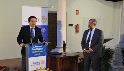 Valverde destaca la labor filantrópica del Rotary Club