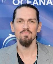 Steve Howey (actor)