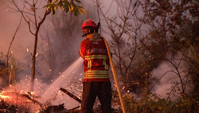 Photos: Portugal battles deadly wildfires