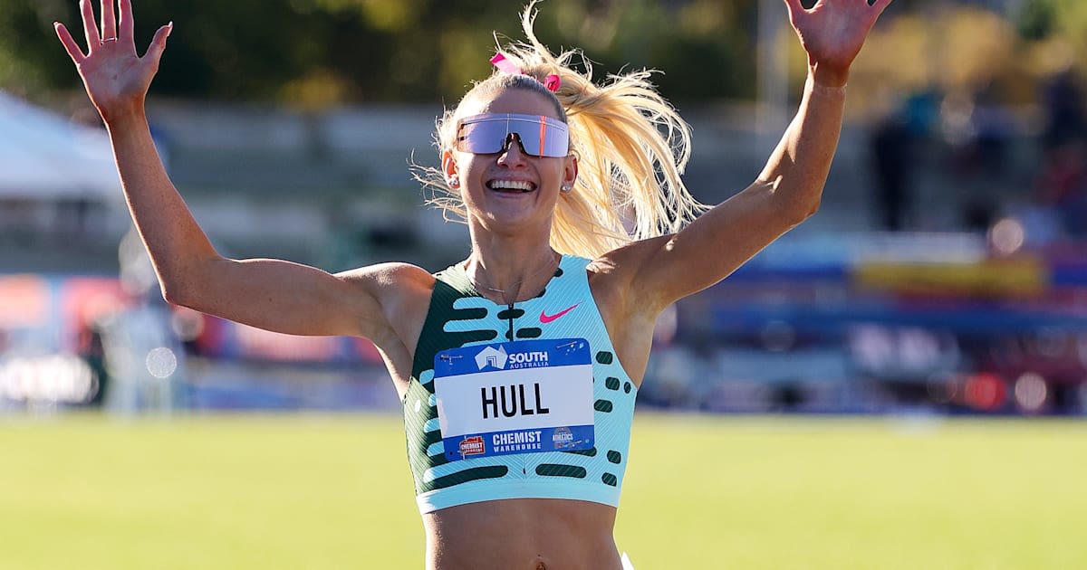 Jessica Hull breaks 1500m national record at Paris Diamond League 2024