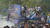 Inter celebrates Serie A title with an open-air bus parade. Abraham secures Roma a draw at Napoli