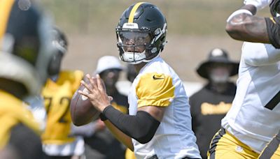 Steelers QB battle: Justin Fields 'adds a different element' to offense, allows us 'to get creative,' OC says