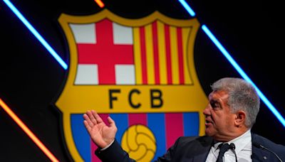 El Barça se da más tiempo para cerrar las cuentas y poder invertir en fichajes