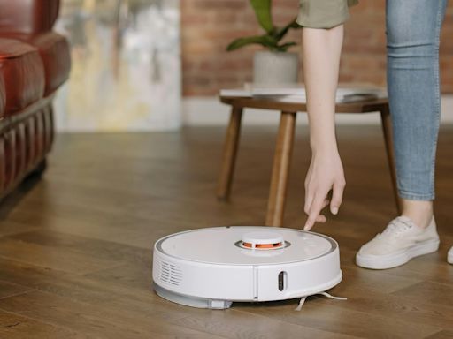 Eureka Forbes vs Xiaomi vacuum cleaner: Which robot vacuum cleaner is better for you? Comparison and top picks