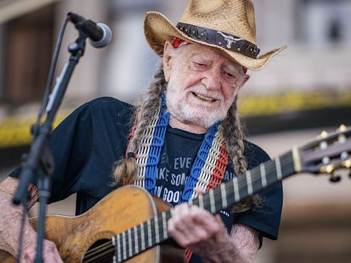 Willie Nelson “Not Feeling Well,” to Miss Beginning of “Outlaw Music Festival Tour”