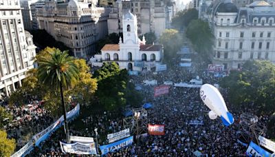 Marcha en todo el país en defensa de la universidad pública