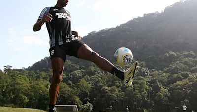 Na briga pela liderança, Botafogo visita o Cuiabá pelo Campeonato Brasileiro