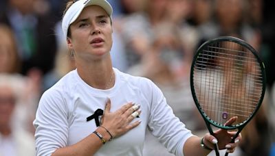 La tenista ucraniana Elina Svitolina llora en Wimbledon por los ataques rusos en su país