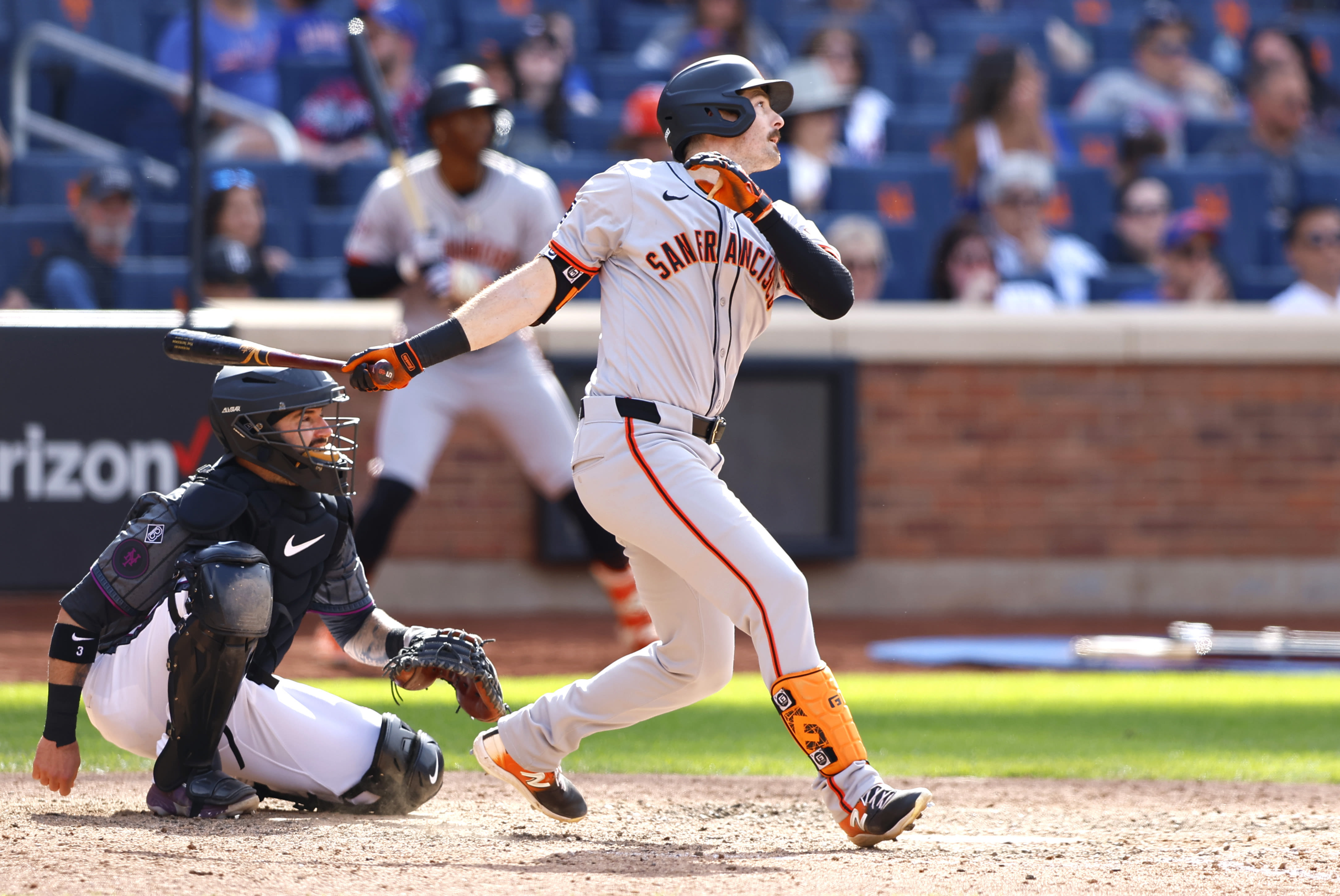 Edwin Díaz blows save for skidding Mets as Giants win 7-2 in 10 innings