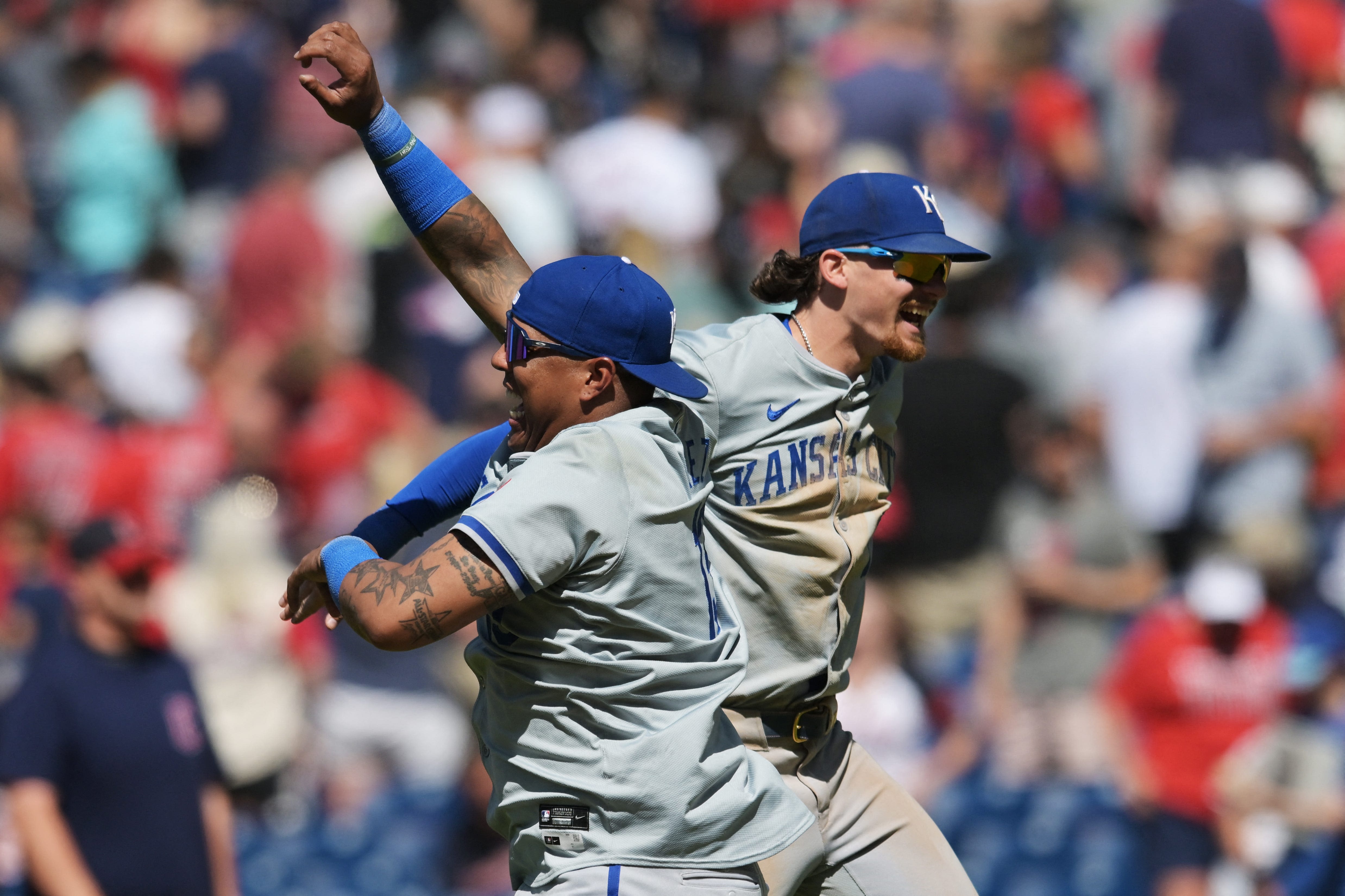 Guardians score updates, highlights: Royals rally past Cleveland to split series