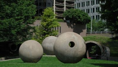 Once-a-year event: Dark Star Park sculpture shadows to align, marking Rosslyn's founding