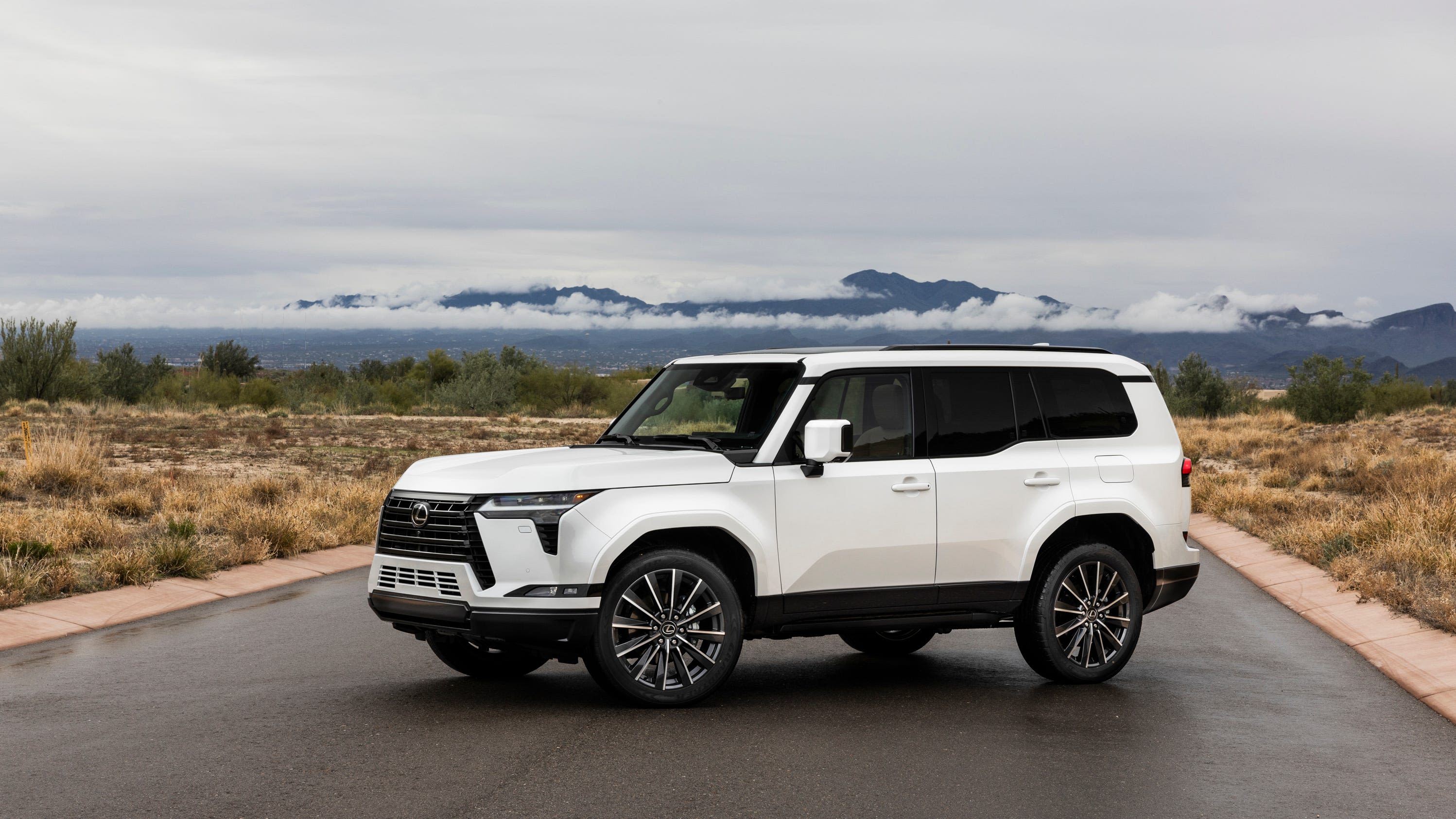 Which is the better SUV? Toyota Land Cruiser vs. Lexus GX