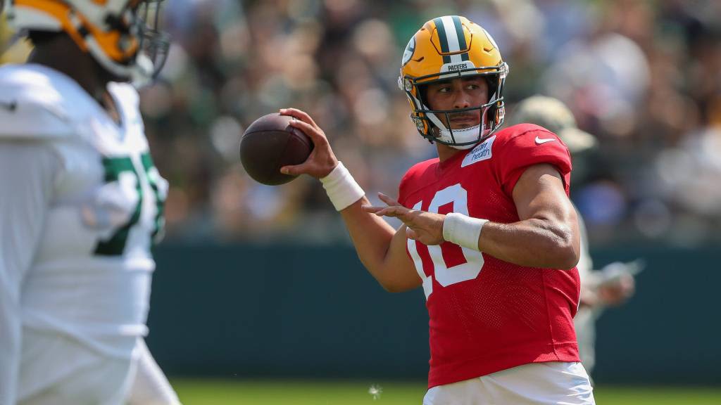 Packers QB Jordan Love has injury scare to end Thursday's practice