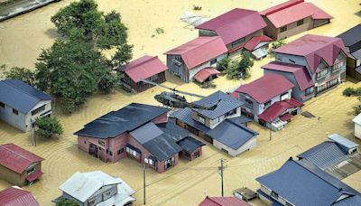 日東北持續暴雨 數千人疏散