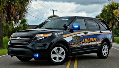 Charleston County deputies responded to a car crash. They found an 18-year-old shot to death.