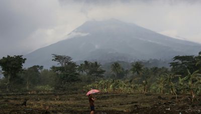 Tausende Menschen nach Vulkanausbruch auf Philippinen in Notunterkünften