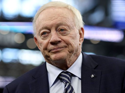 NFL Insider Continues Questionable Claims About Jerry Jones Selling the Cowboys