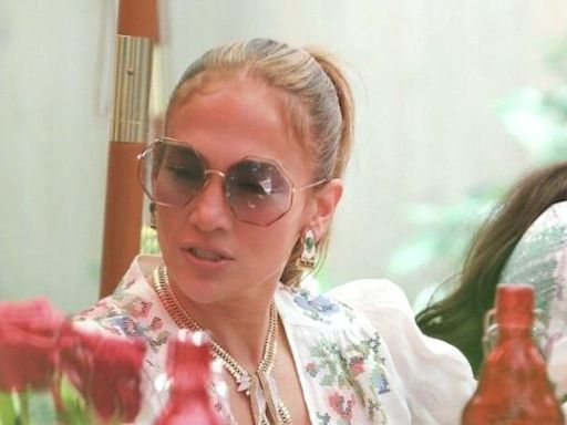 Jennifer Lopez celebra su 55 cumpleaños con fiesta al estilo Bridgerton