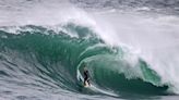 Primeiro skimboarder a se arriscar nas ondas gigantes de Nazaré, Lucas Fink vai em busca do tetra no Mundial