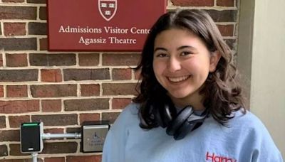 Una joven se examina para entrar en Harvard y otras 27 universidades y es aceptada en todas