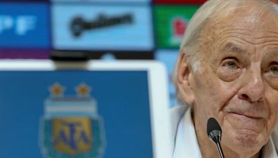 11 campeones del mundo recuerdan a Menotti: de su charla técnica express en la final del 78 a sus inolvidables frases motivacionales