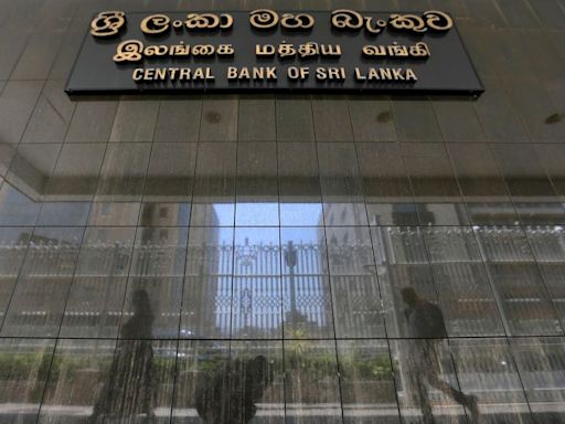 Sri Lanka holds rates steady, sees rosy inflation, growth outlook