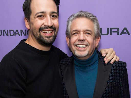 Lin-Manuel Miranda acompañará a su padre en la presentación de Incansable