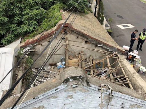 疑地震搖不停釀災 彰化民宅突倒塌…57歲婦「手臂外露」遭活埋