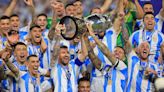 Deportistas y políticos de Argentina defienden a la Albiceleste tras polémica por cánticos racistas contra la selección francesa