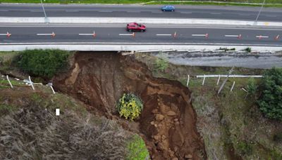 Cierre de Camino Internacional por socavón de 20 metros en Concón: MOP reporta ”buena respuesta” de infraestructura - La Tercera