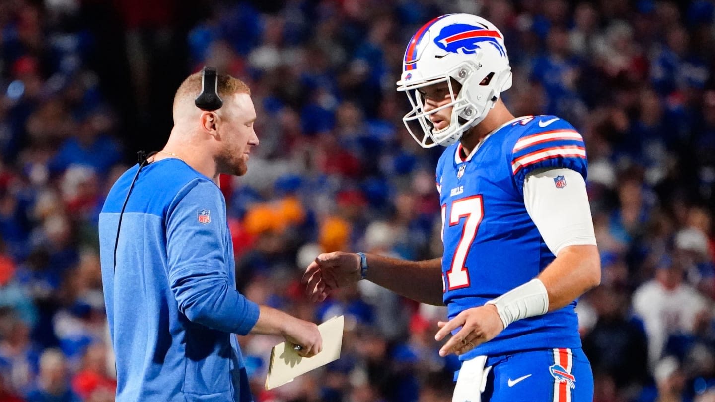 Bills OC reveals how WR group will replace lost production: 'Everyone is going to eat'