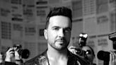 Luis Fonsi lanza su nuevo disco El viaje - La Tercera