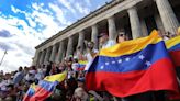 Expectativa por las elecciones: de los 220 mil venezolanos en la Argentina, solo un 1,5% podrá votar en las presidenciales este domingo