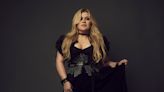 Kelly Clarkson Unveils Sultry Summer Track ‘Favorite Kind of High’