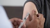 Autoriza Cofepris ensayo de vacuna para pacientes con melanoma