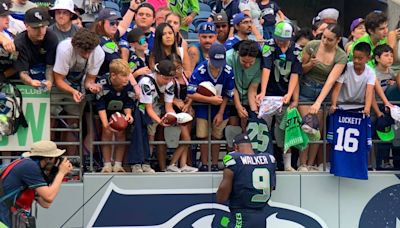 Seahawks’ Geno Smith remains out, pending test. Signs are QB may return this coming week