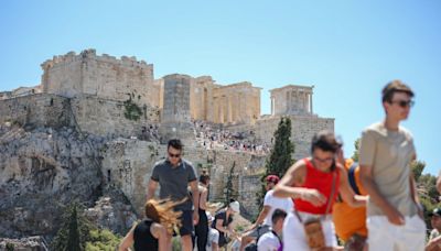 FLiRT Covid variant: Tourists heading to Greece warned as cases surge