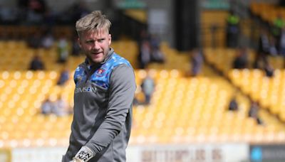 Former Carlisle United keeper makes overseas loan move