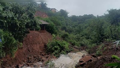 Massive landslides hit Kerala's Wayanad district, rescue operations underway - CNBC TV18