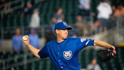 Chicago Cubs pitcher Kyle Hendricks looks solid in rehab start with the Iowa Cubs