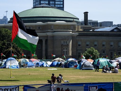Toronto police say trespassing law doesn’t give power to clear U of T encampment
