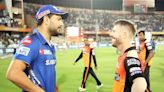 To 'Lively Teammate' David Warner, A Moving Note From His Buddy Yuvraj Singh - News18